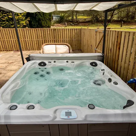 Colleton At Lovelady Shield- With Hot Tub Alston