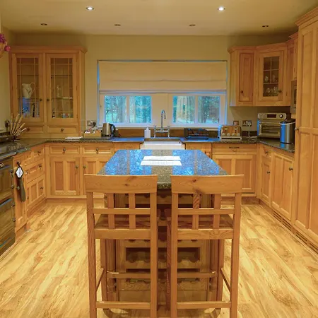 Colleton At Lovelady Shield